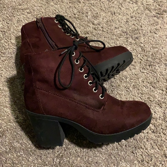 SODA Wine Booties - Picture 1 of 5